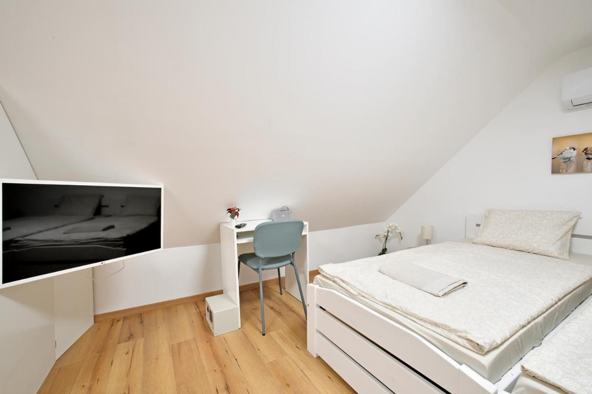 Palmy Apartmanhouse Maglod Exterior foto